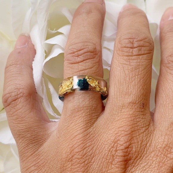 Wood Acrylic Dry Flower Ring - Picture 3 of 5